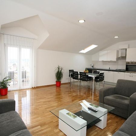 טרוגיר Apartments Little Paradise מראה חיצוני תמונה